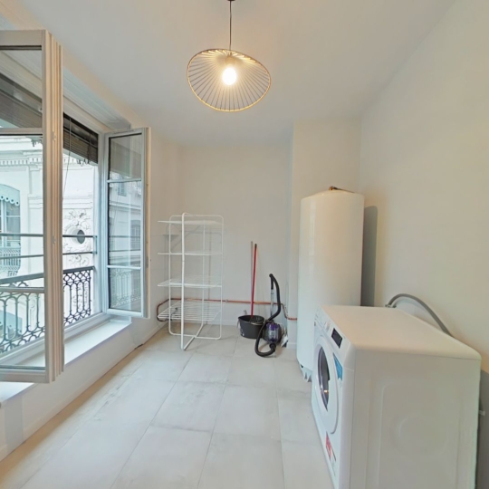  Annonces LYON 1ER : Appartement | LYON (69001) | 133 m2 | 2 600 € 